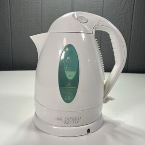 Melitta  1.79 Quart Cordless Electric Express Kettle MEK17W With Base